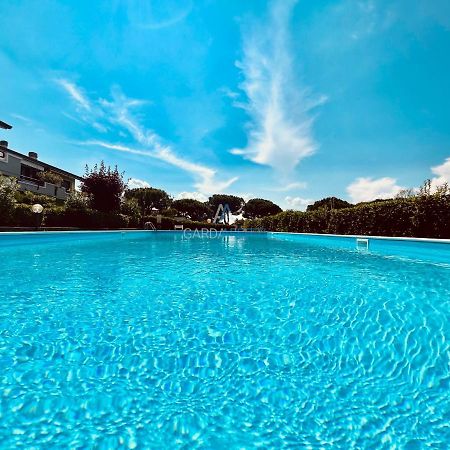 Perseo Apartment - 200M Dal Lago Di Garda 시르미오네 외부 사진