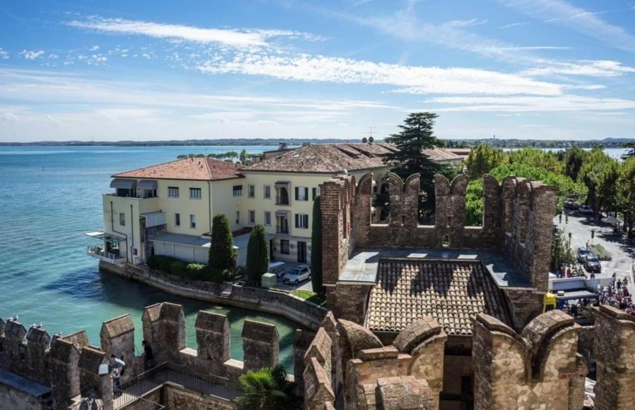 Perseo Apartment - 200M Dal Lago Di Garda 시르미오네 외부 사진