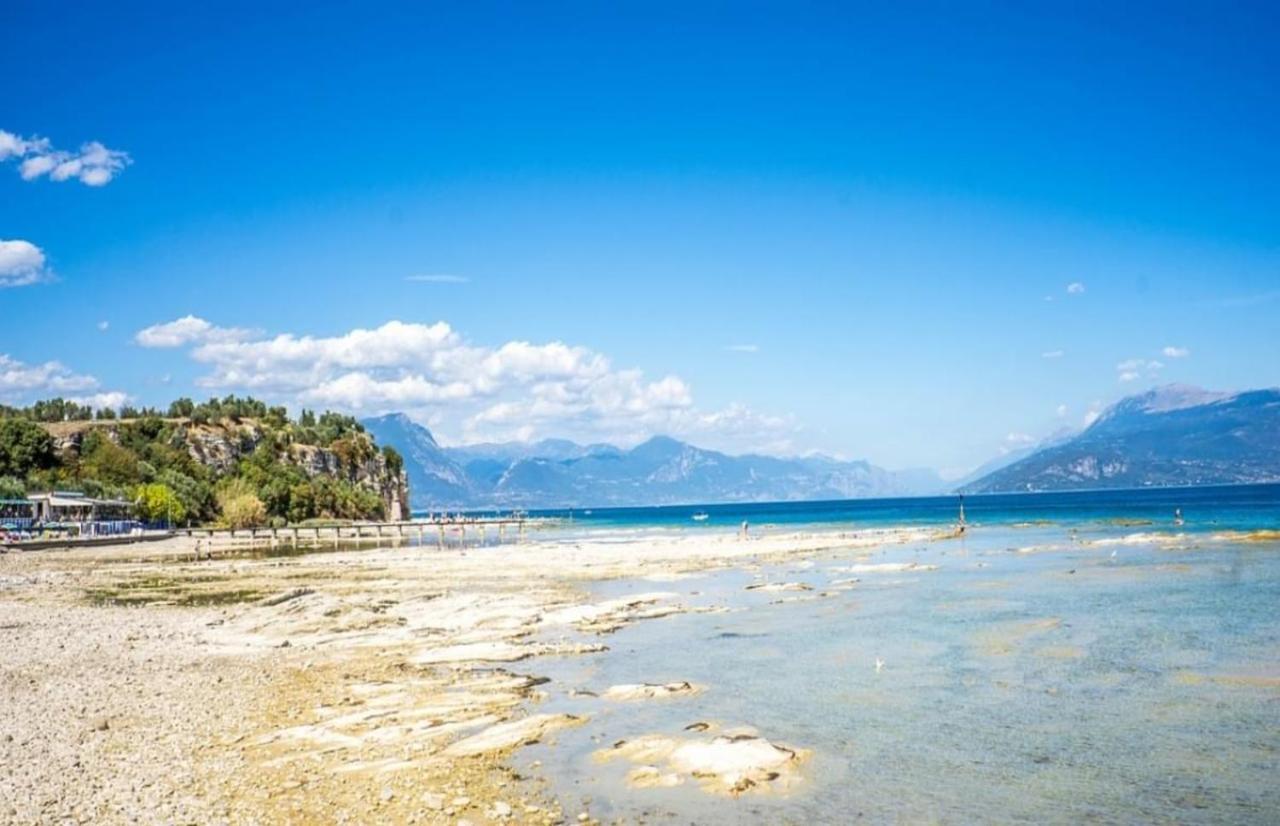 Perseo Apartment - 200M Dal Lago Di Garda 시르미오네 외부 사진