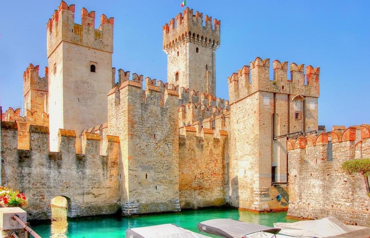 Perseo Apartment - 200M Dal Lago Di Garda 시르미오네 외부 사진