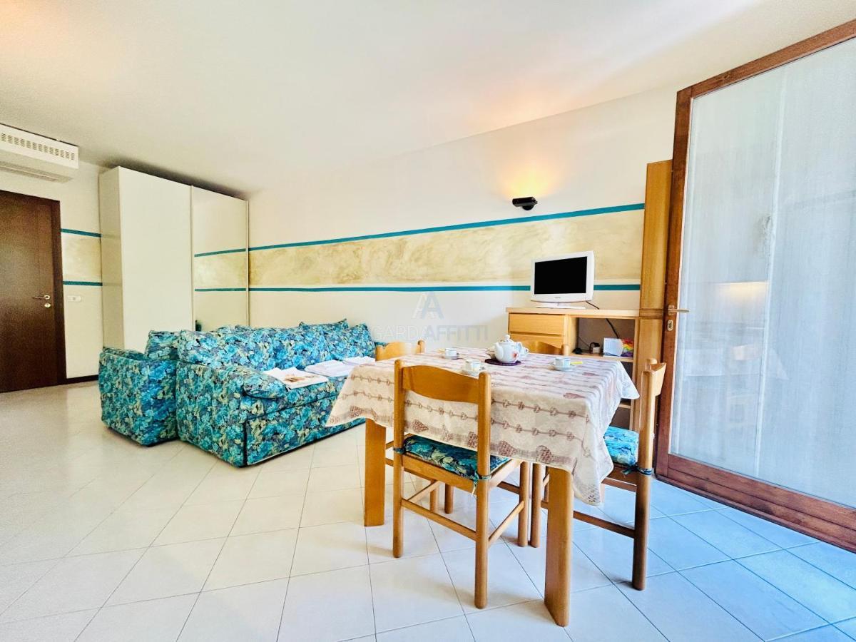 Perseo Apartment - 200M Dal Lago Di Garda 시르미오네 외부 사진